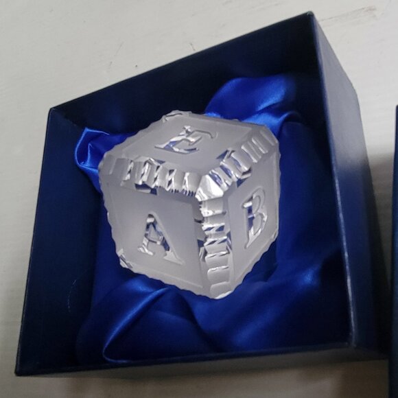 WATERFORD ABC Alphabet BLOCK Crystal Paperweight 2"Cube Mint MIB Made In Ireland - Picture 2 of 7